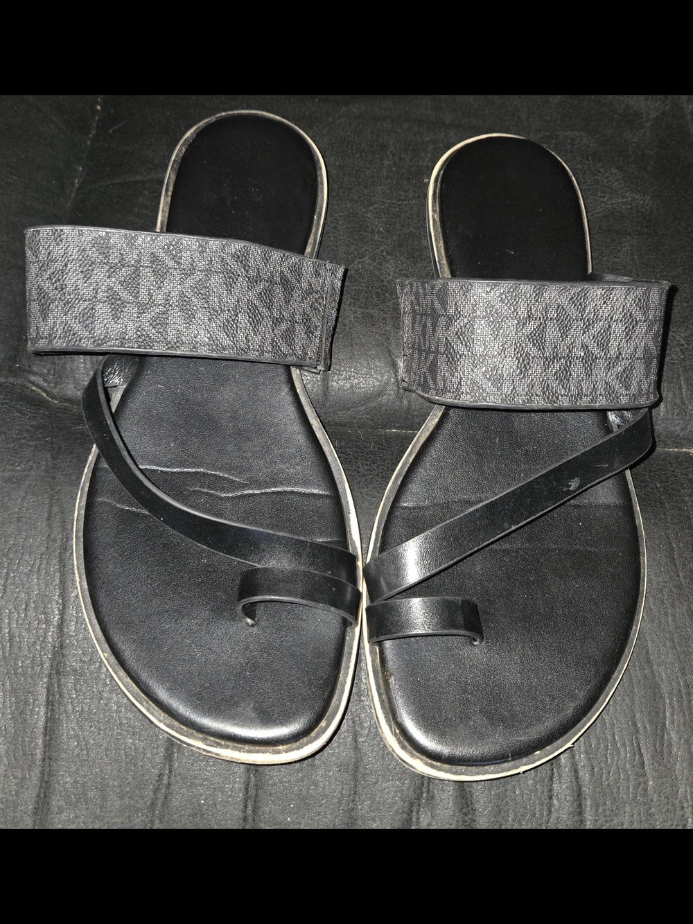 Michael Kors Black Logo Strap Women’s Toe-Loop Sandals